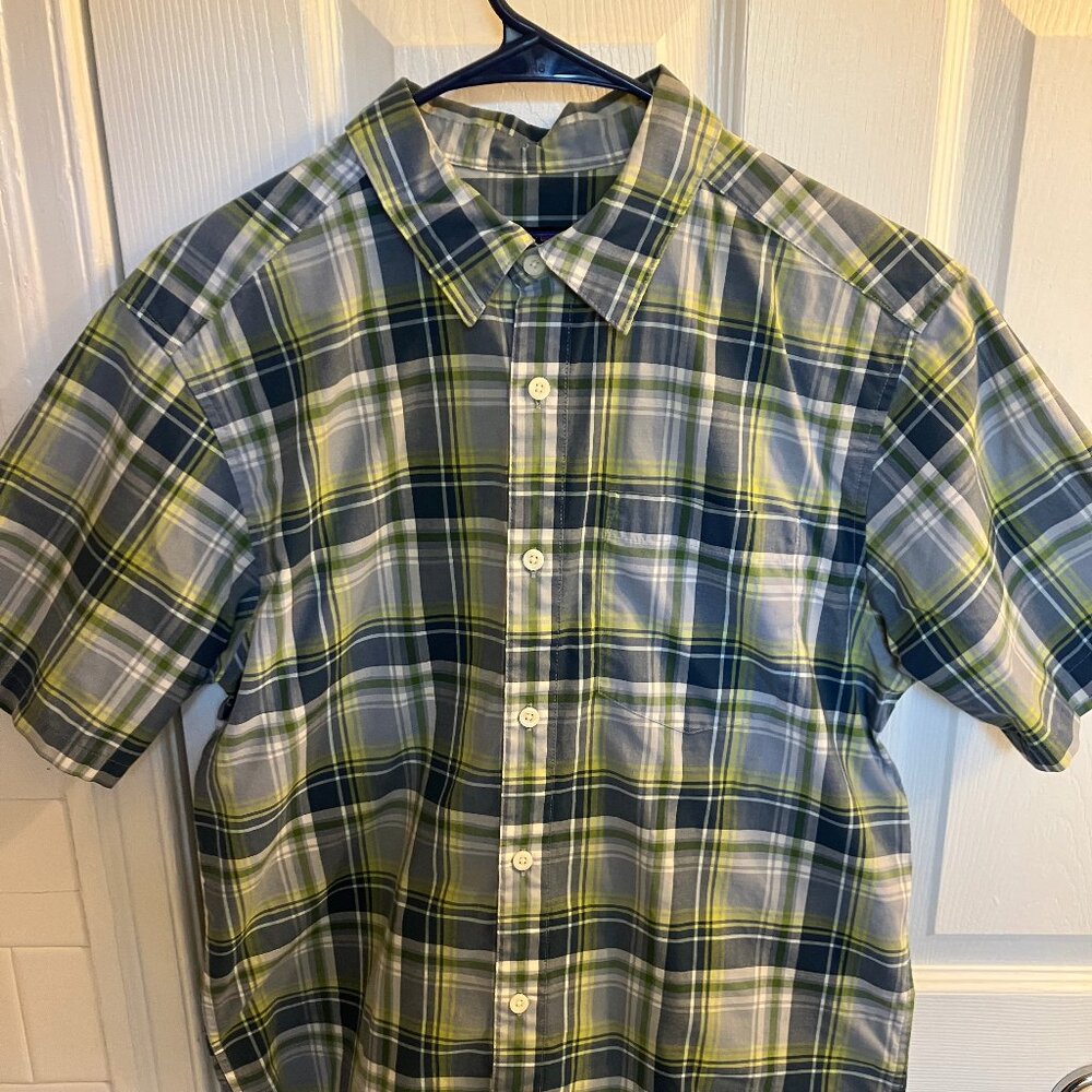 Patagonia Organic Cotton Plaid Short Sleeve Button-Down T-Shirt
